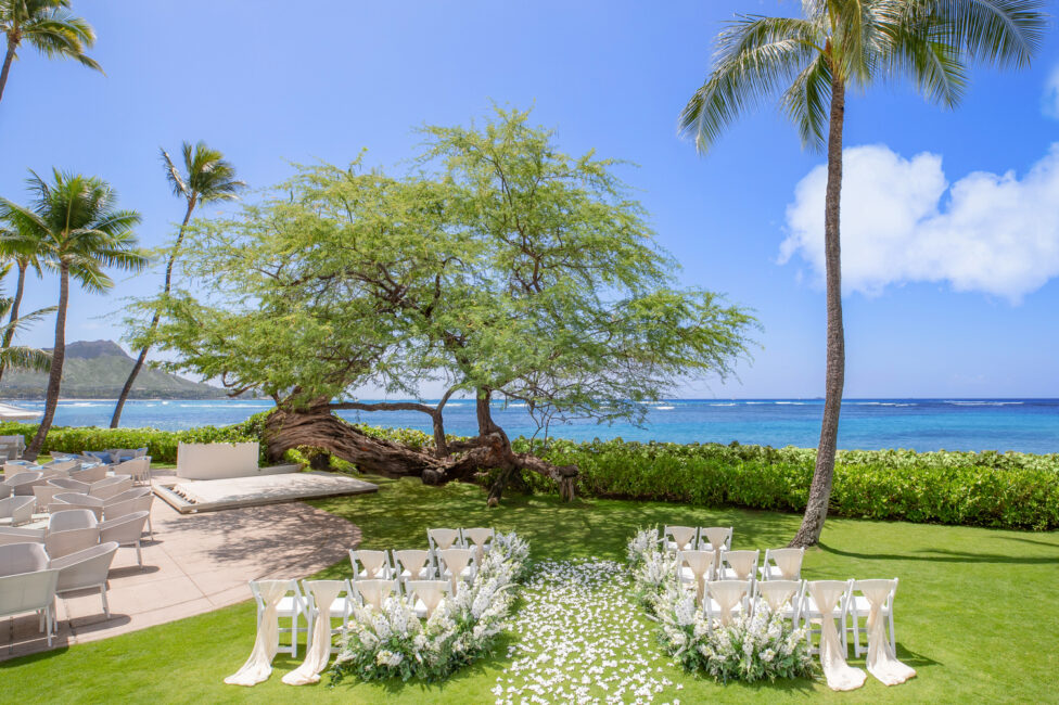 Kawehewehe Garden Wedding at Halekulani